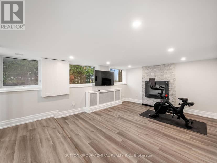 70 Lake Shore Drive — photo 31 of 40