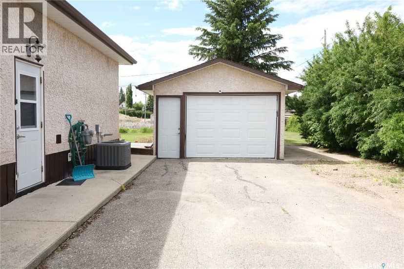 111 Henderson STREET — photo 35 of 40