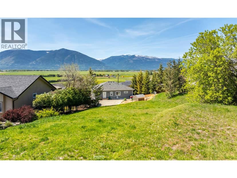 1031 SELKIRK Drive, Creston, photo 3