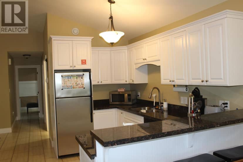 11 214 School House Lane, Unit 11, Stanley Bridge, photo 3
