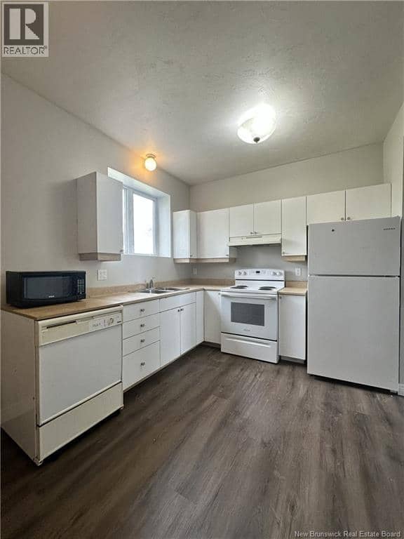 44-46 Theriault Street — photo 27 of 39