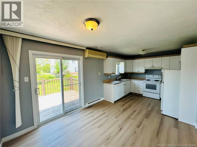 44-46 Theriault Street — photo 14 of 39