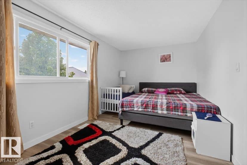 1096 Millbourne Rd E NW — photo 30 of 39