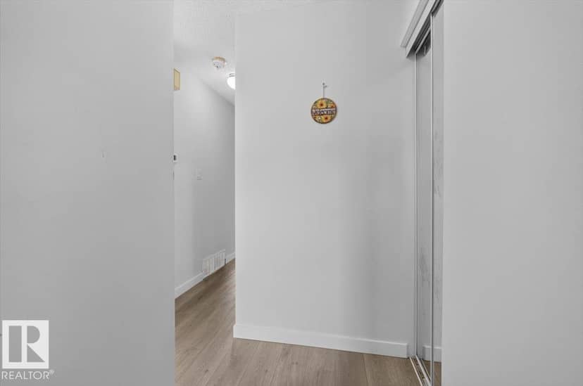 1096 Millbourne Rd E NW, Edmonton, photo 6