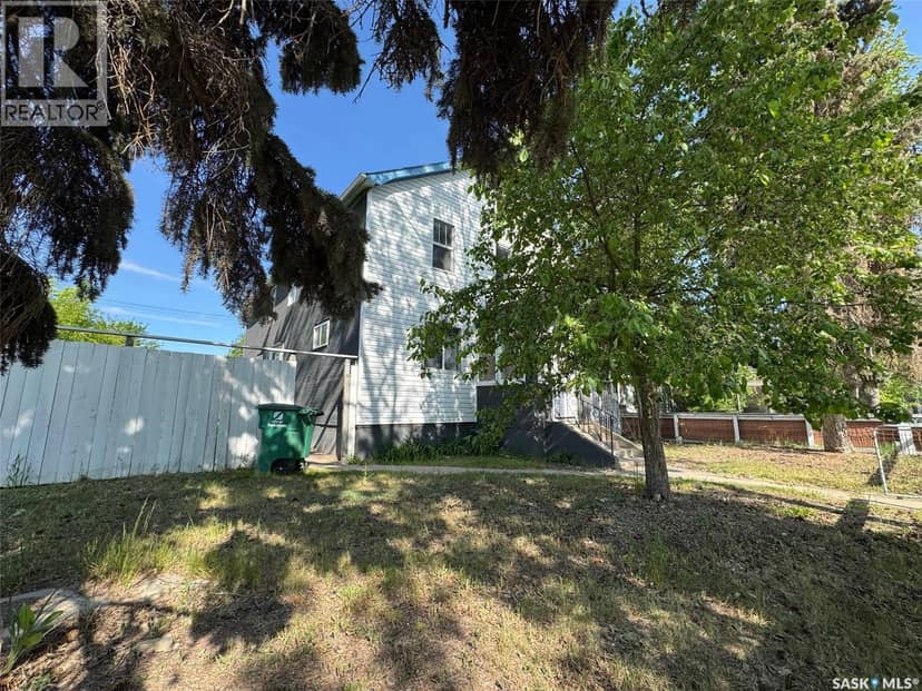 319 H Avenue S, Saskatoon, photo 3