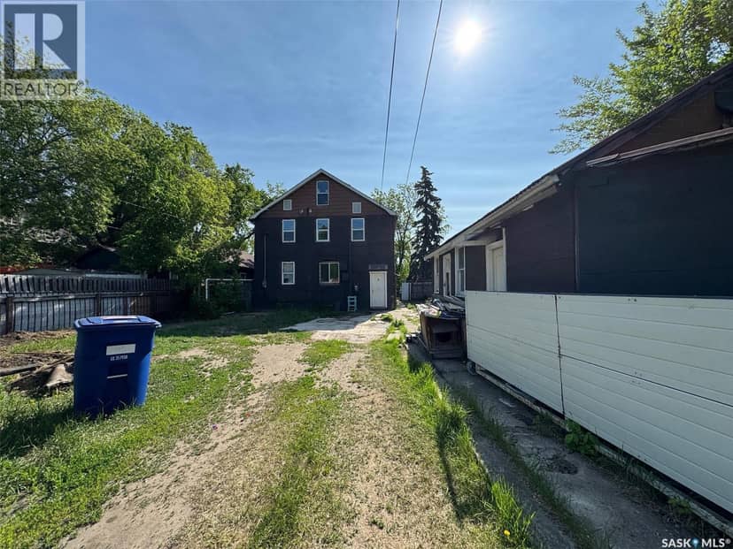 319 H Avenue S, Saskatoon, photo 4
