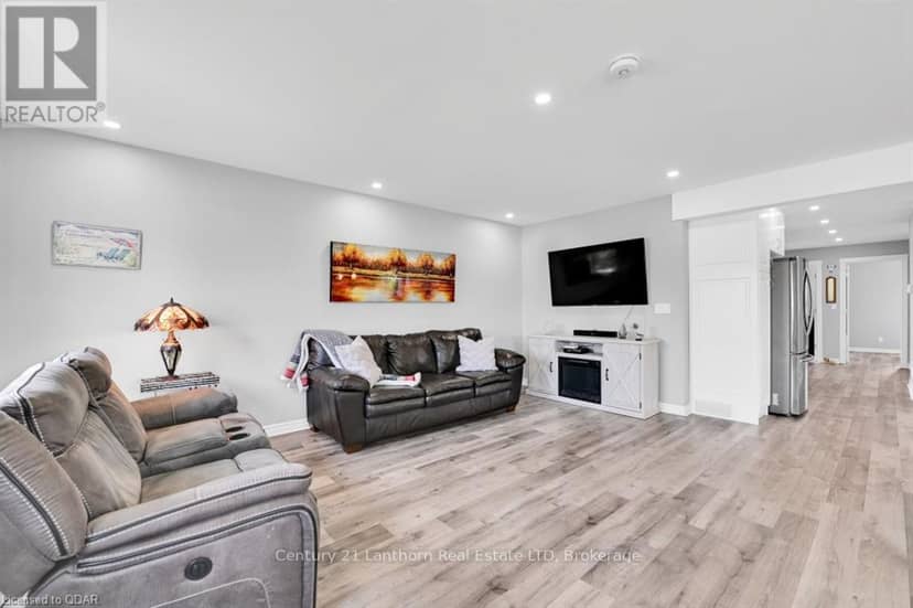 63 Livingstone Avenue E — photo 8 of 38