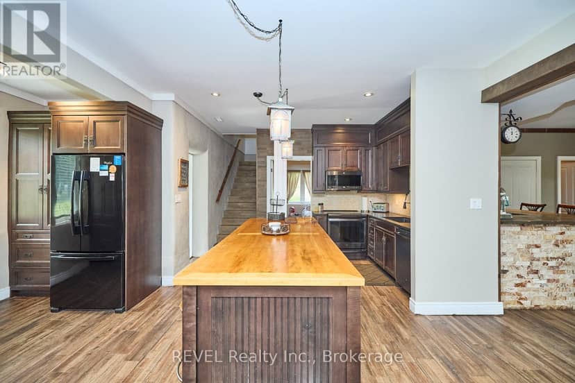 9695 Grassy Brook Road — photo 22 of 40