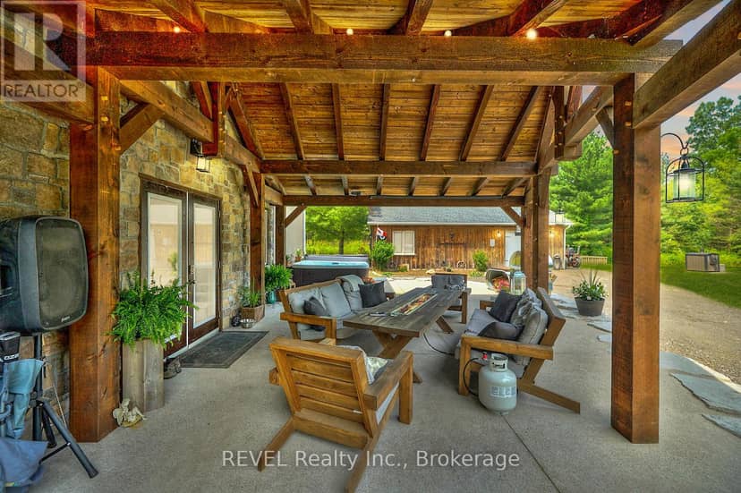 9695 Grassy Brook Road, Niagara Falls, photo 5
