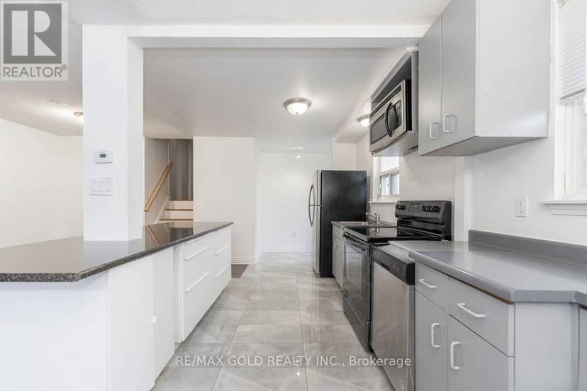 63 Newstead Crescent — photo 9 of 27