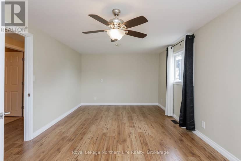 558 Nipissing Street — photo 18 of 40
