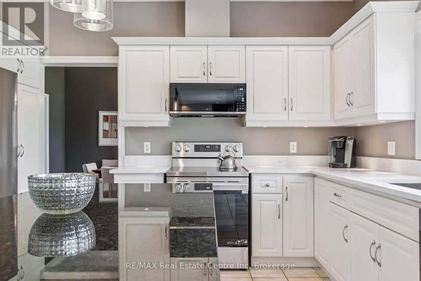 12 Telfer Glen Street — photo 12 of 35