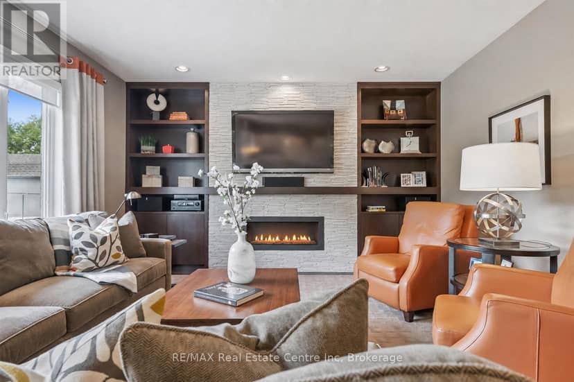 12 Telfer Glen Street — photo 16 of 35