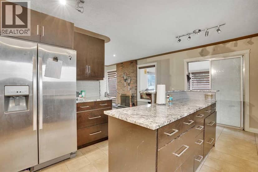 528 Whiteridge Way NE — photo 15 of 40