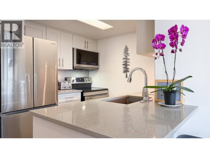 807 838 AGNES STREET, New Westminster, photo 5