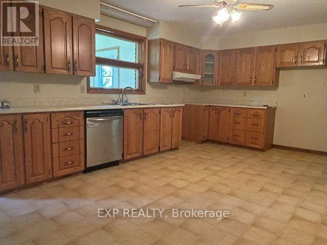 9327 Cooper Hill Road — photo 6 of 39
