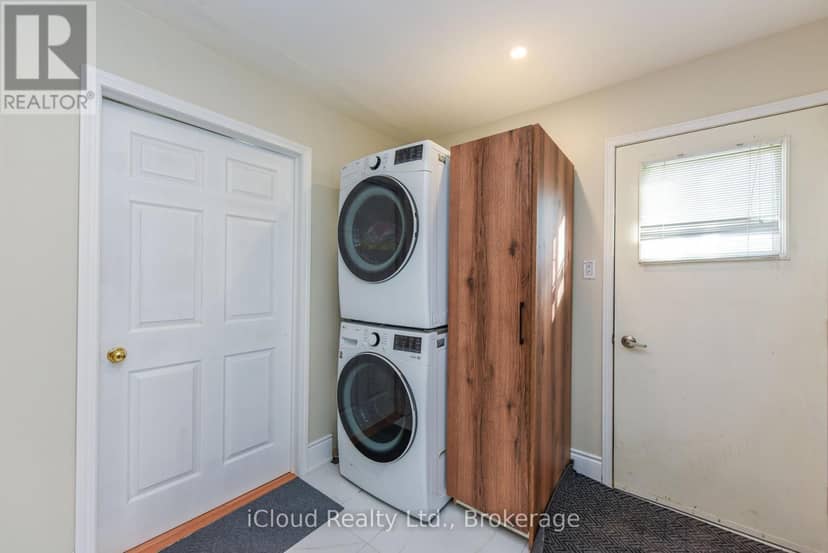 8 St Mark Place — photo 11 of 40