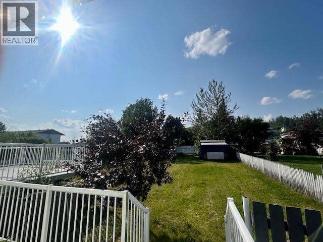5219 49 STREET, Fort Nelson, photo 2