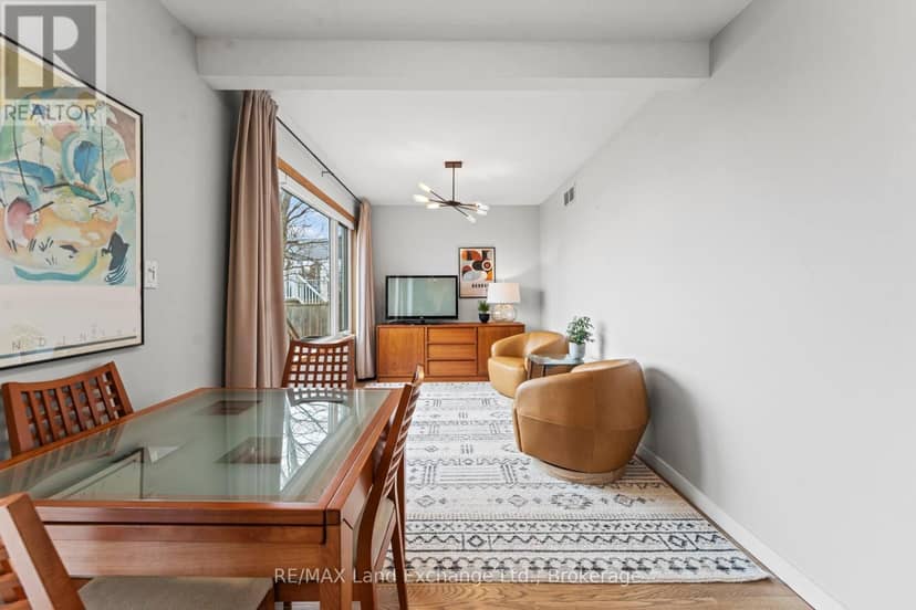222 Penetangore Row — photo 11 of 40