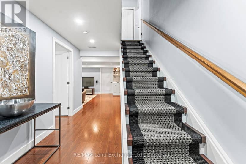 222 Penetangore Row — photo 25 of 40