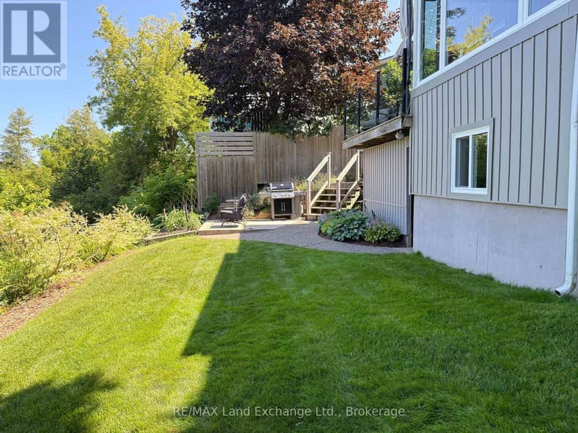 222 Penetangore Row — photo 39 of 40