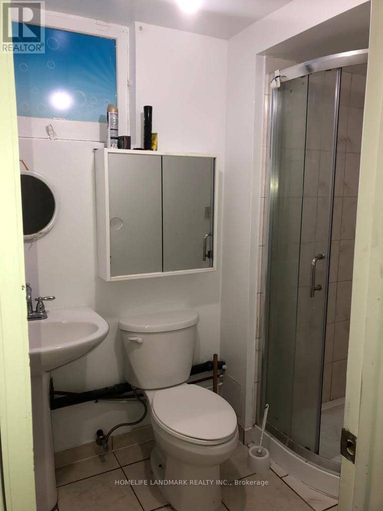 105 Whitehorn Crescent — photo 16 of 17