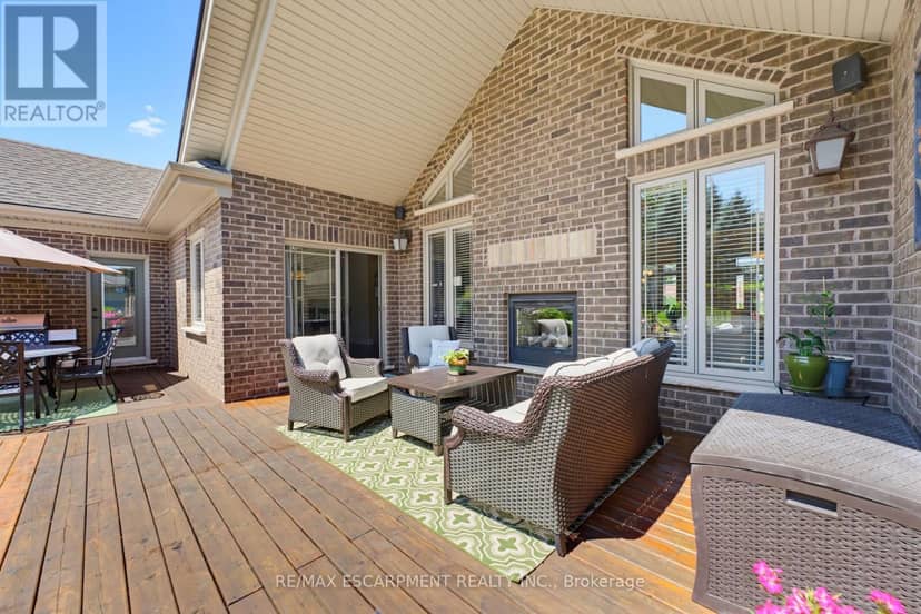 60 Donjon Boulevard — photo 25 of 36
