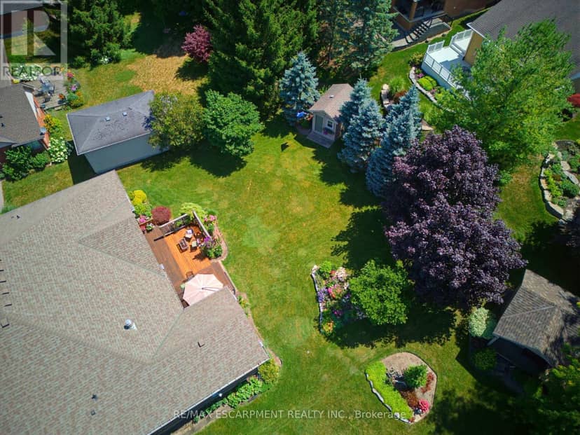 60 Donjon Boulevard — photo 33 of 36