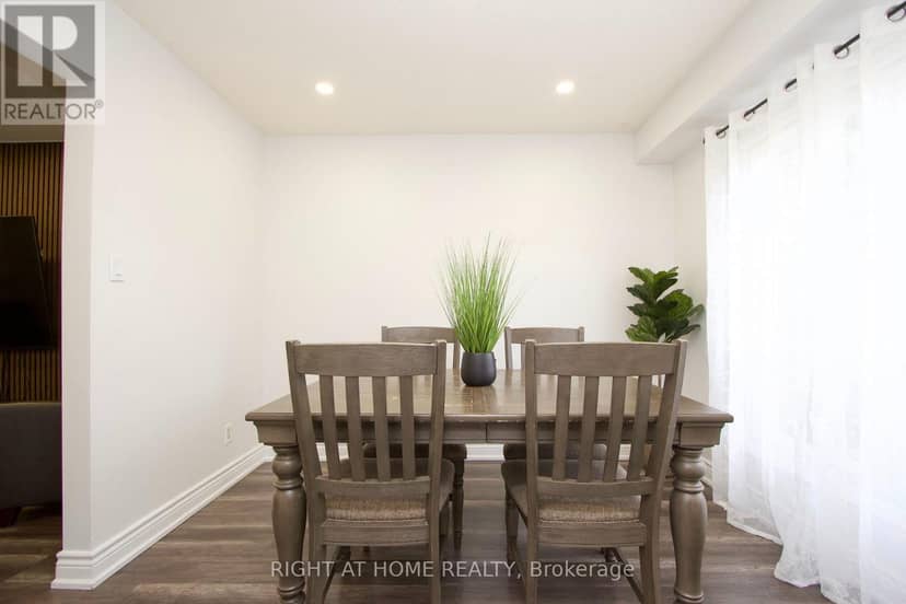 865 Attersley Drive — photo 8 of 29