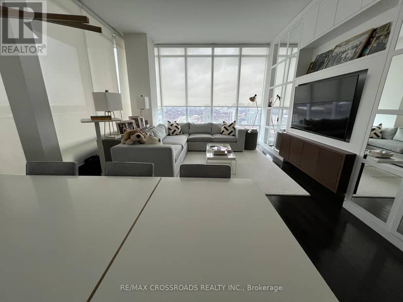 3003 - 1 Bedford Road — photo 3 of 11