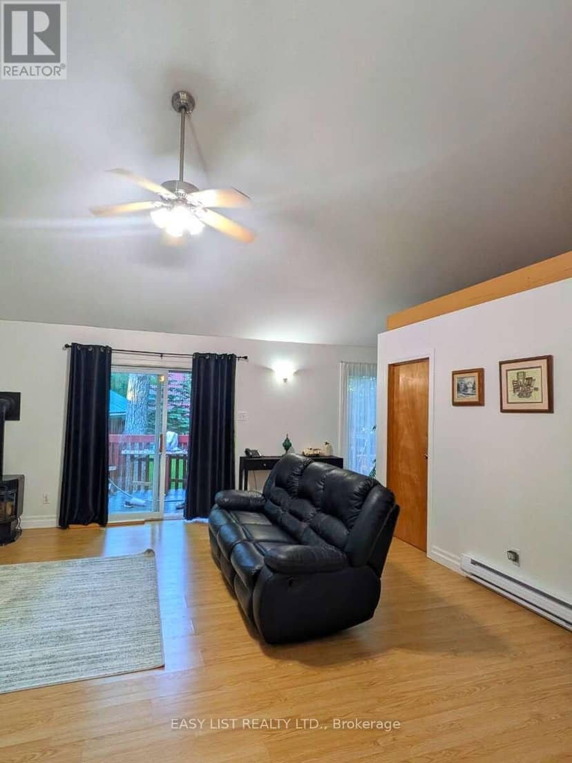 2135 Champlain Road — photo 15 of 29
