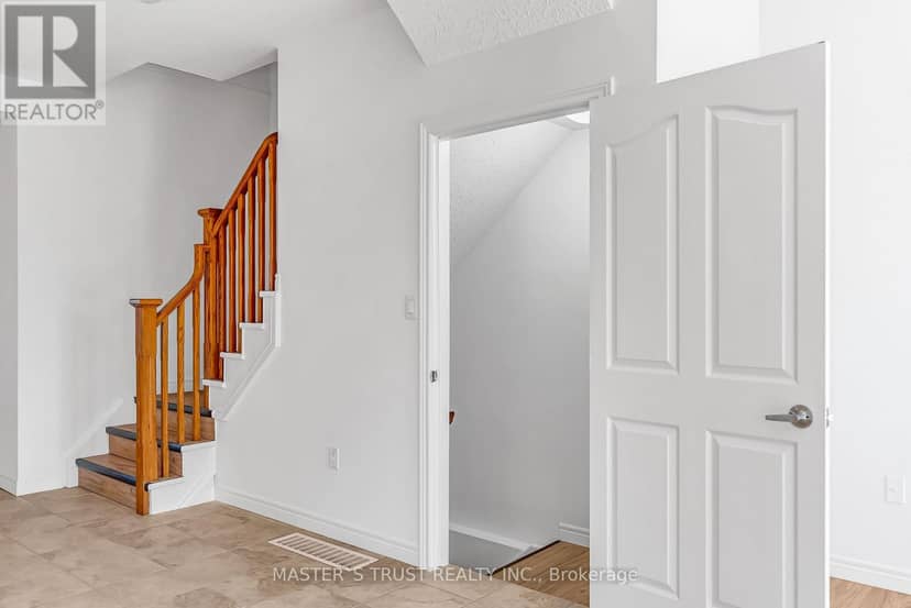 5 - 9 Amos Drive — photo 21 of 40