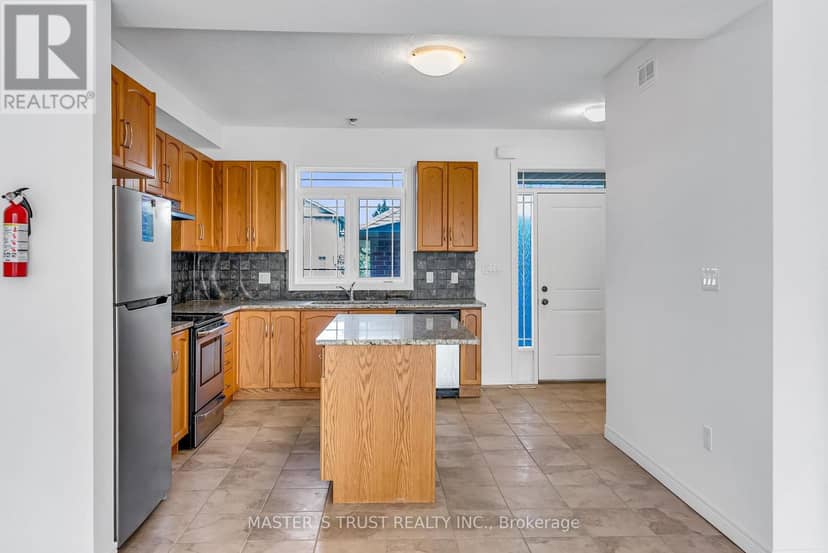 5 - 9 Amos Drive — photo 18 of 40
