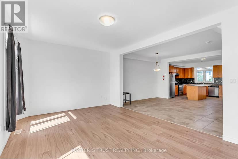5 - 9 Amos Drive — photo 23 of 40