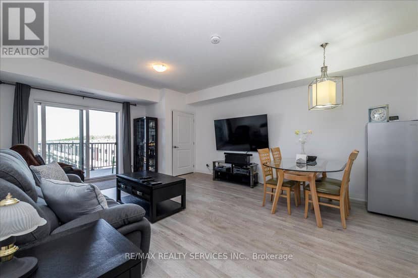 314 - 54 Koda Street — photo 10 of 20