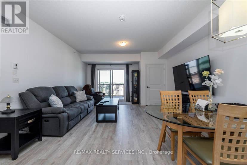 314 - 54 Koda Street — photo 11 of 20