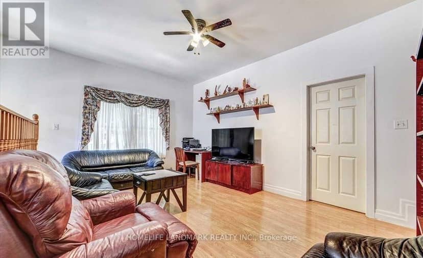 62 Peter Street — photo 12 of 31