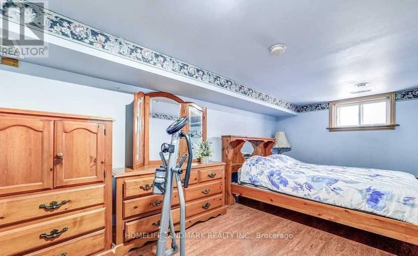 62 Peter Street — photo 25 of 31