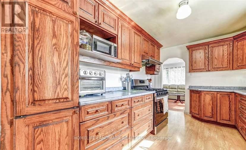 62 Peter Street — photo 8 of 31
