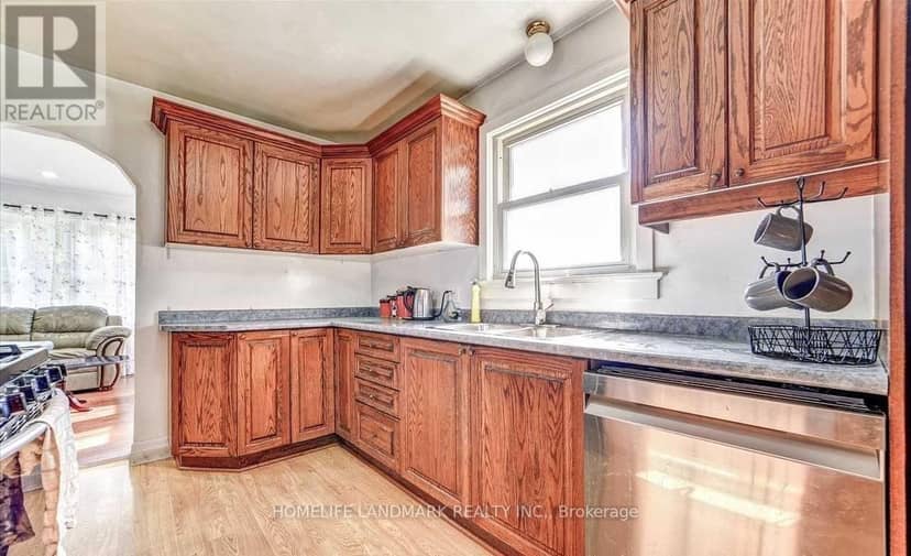 62 Peter Street — photo 9 of 31