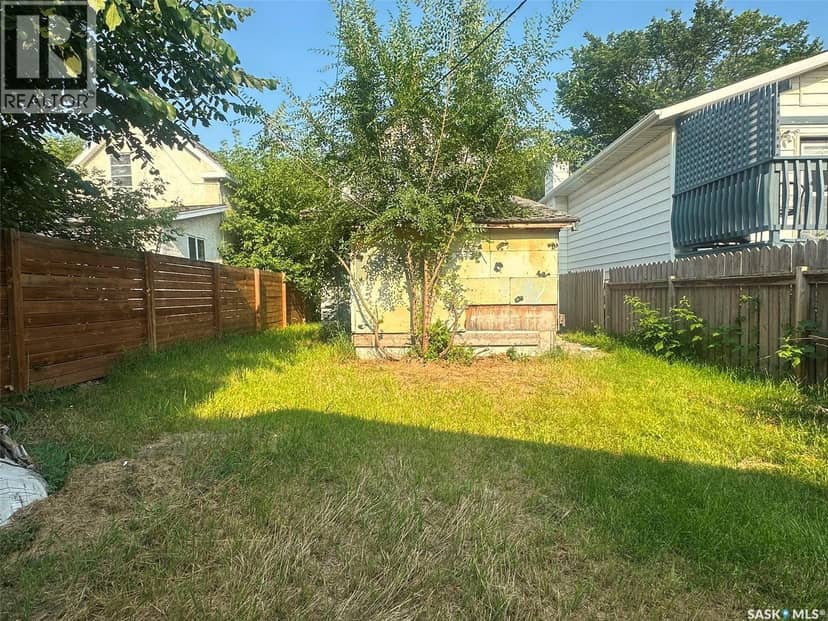 619 L Avenue S — photo 15 of 17