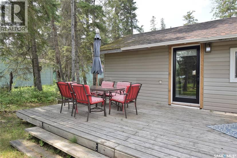 207 Kaldor AVENUE — photo 11 of 14