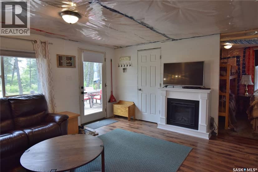 207 Kaldor AVENUE, Emma Lake, photo 2