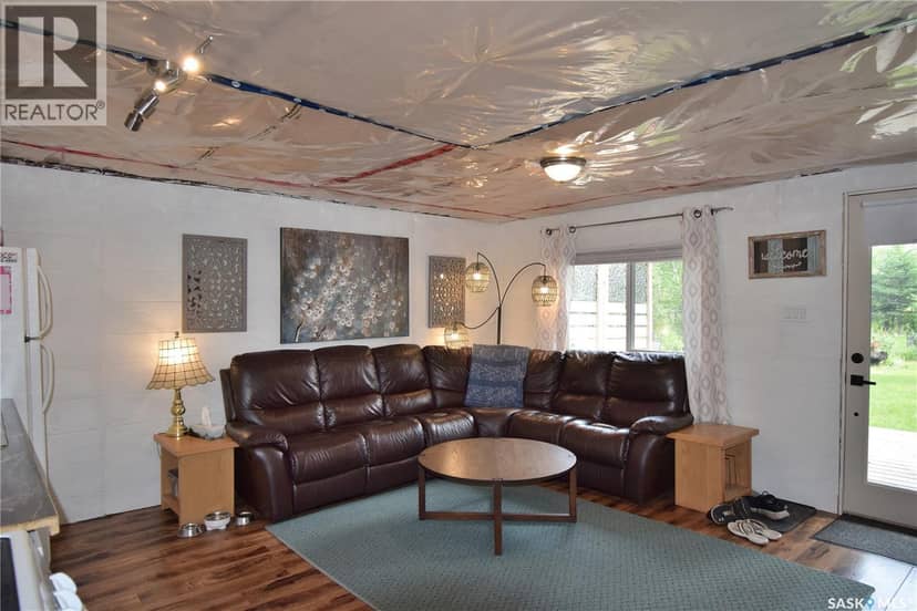 207 Kaldor AVENUE, Emma Lake, photo 3