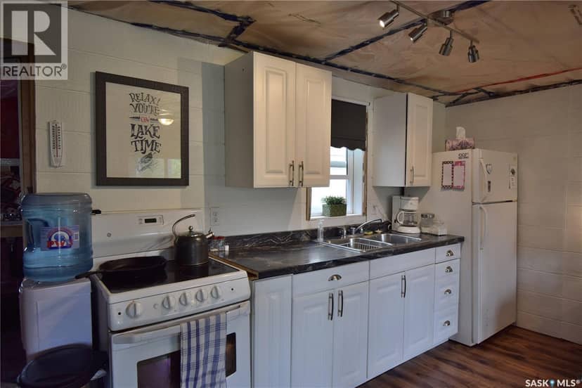 207 Kaldor AVENUE, Emma Lake, photo 6