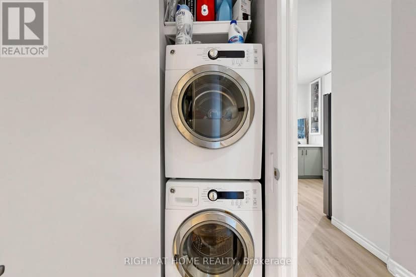 1104 - 797 Don Mills Road — photo 18 of 38