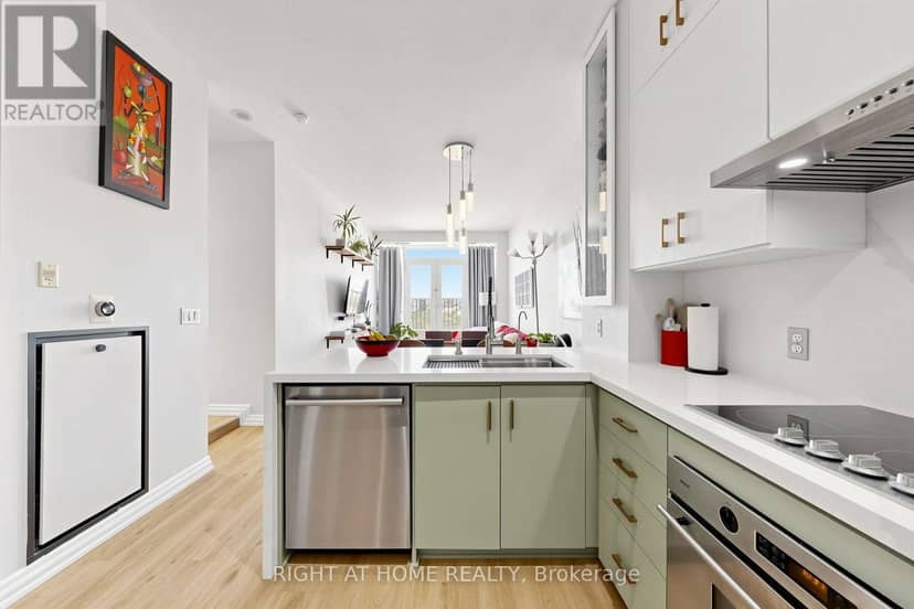 1104 - 797 Don Mills Road — photo 7 of 38