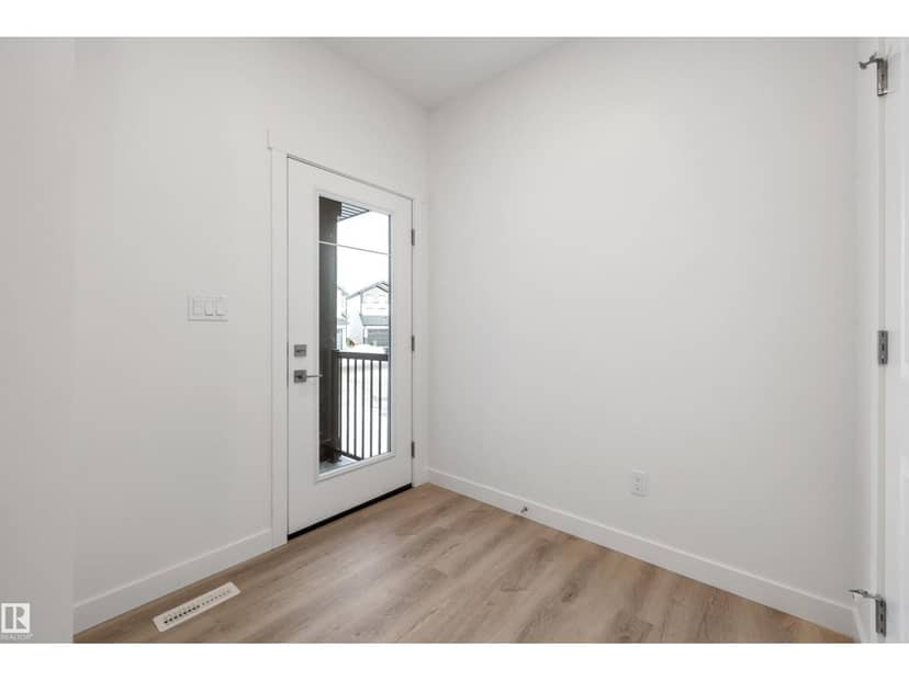 1315 11 AV NW, Edmonton, photo 2