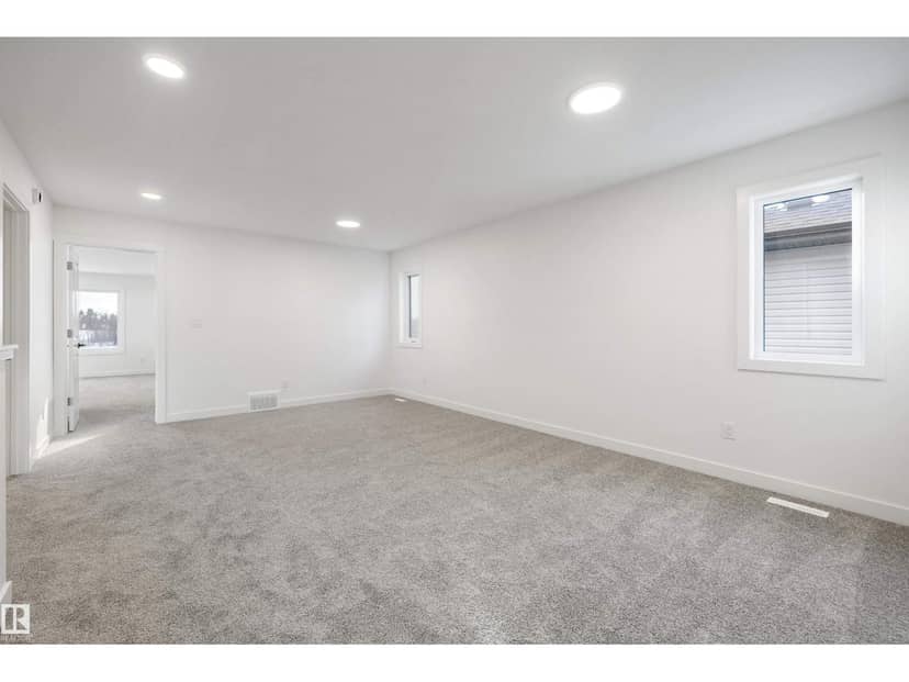 1315 11 AV NW — photo 29 of 40