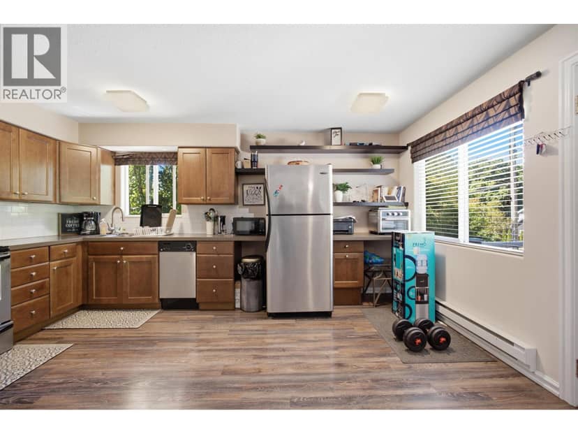 4449 PARK AVENUE, Terrace, photo 5
